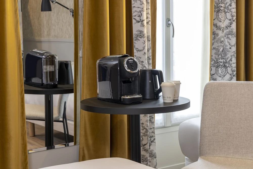 Grand Hotel Leveque 85