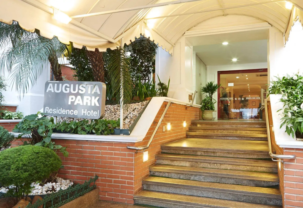 Augusta Park Suite Hotel