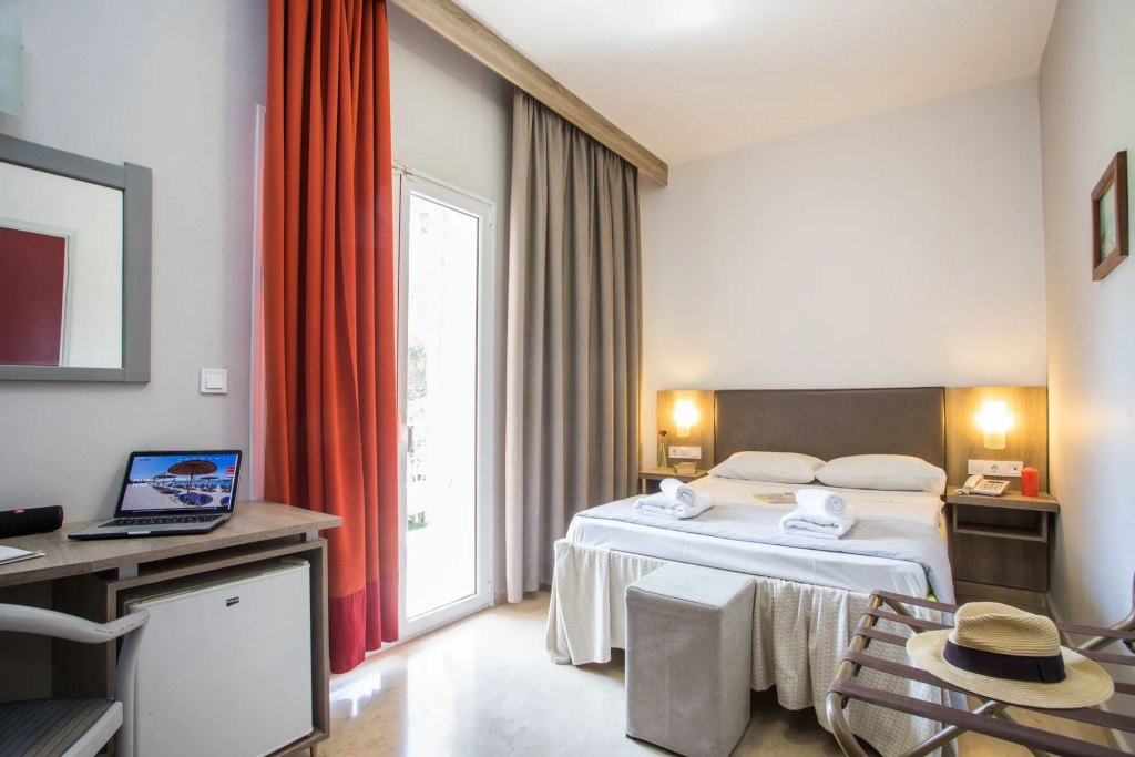 Silver Bay Hotel - Chambres