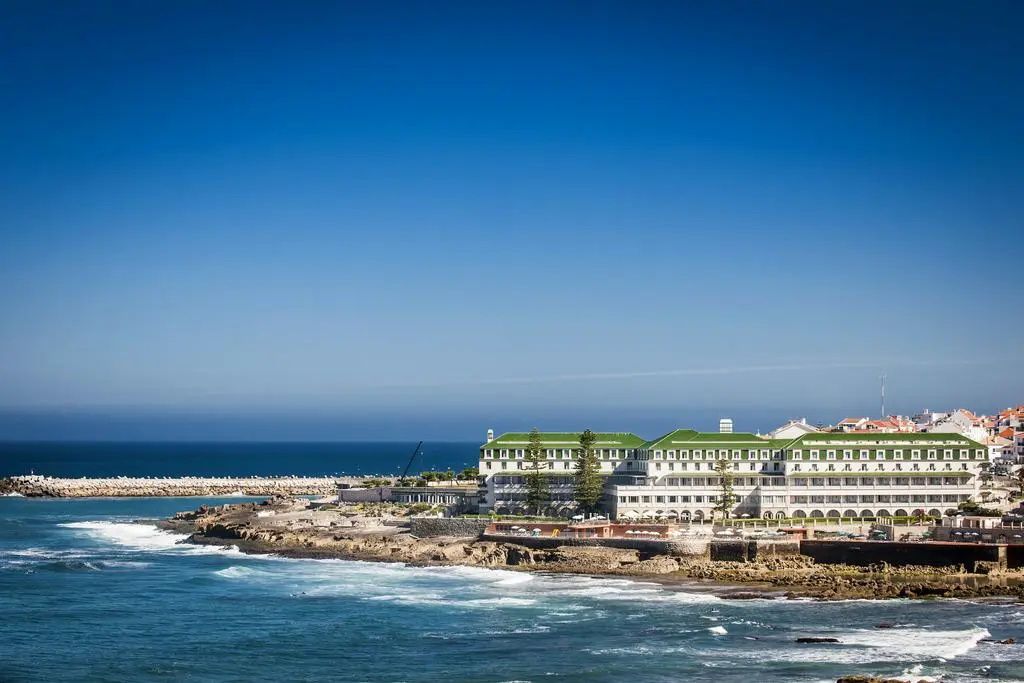 Beach & Waterfront