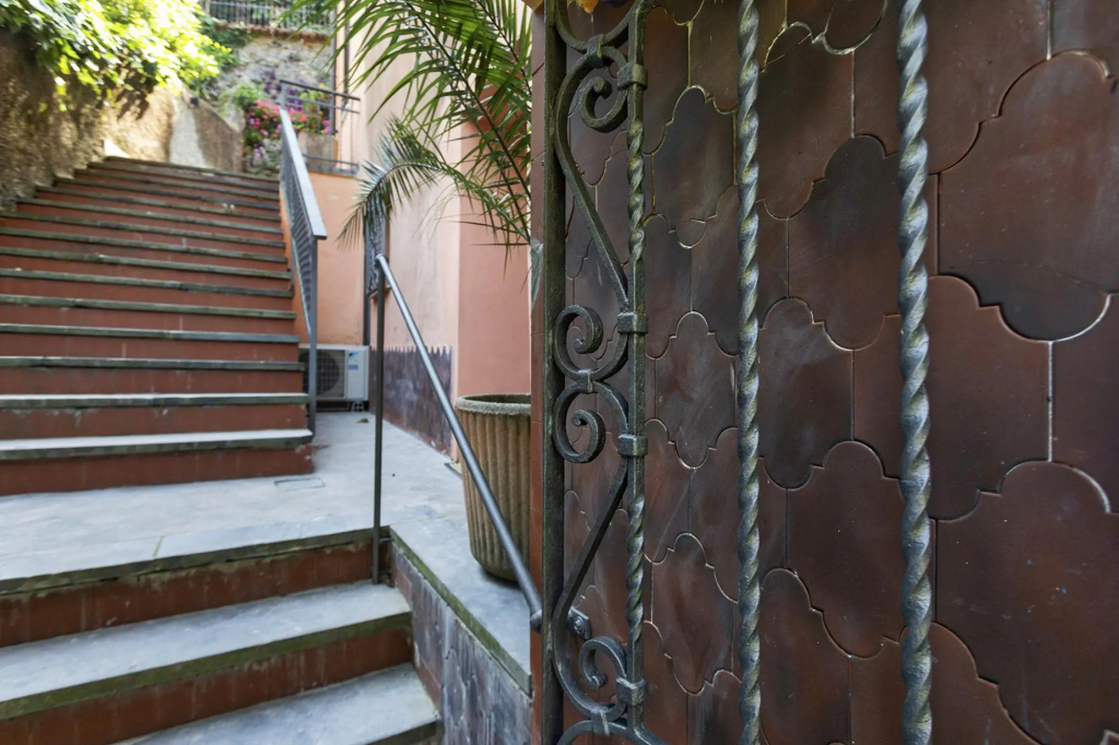 Comfy and Quiet in Camogli by Wonderful Italy