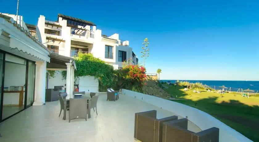 First Line House Casares Del Mar