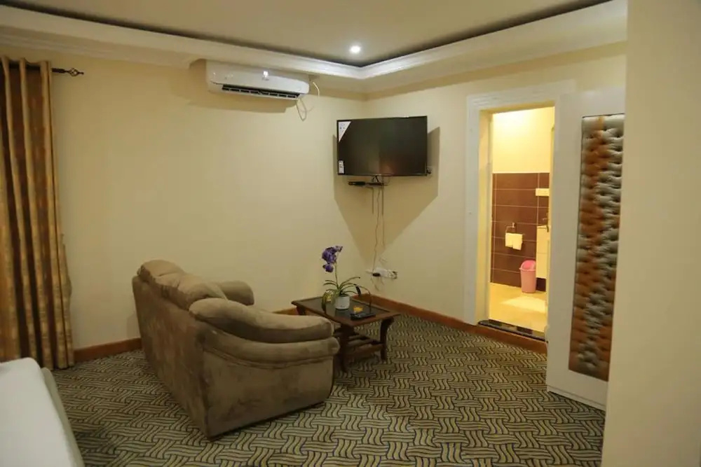 Hotel photo 12