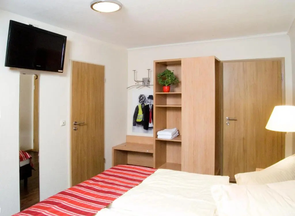 Standard Double room (full double bed)