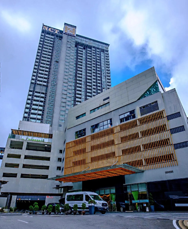 Sky D'Mont Suites