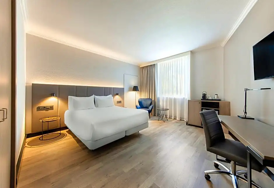 NH Luxembourg Airport - Chambres