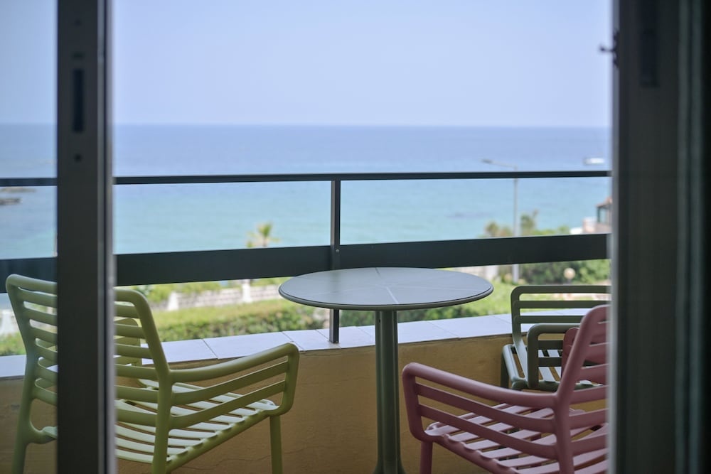Family Suite with balcony and with sea view