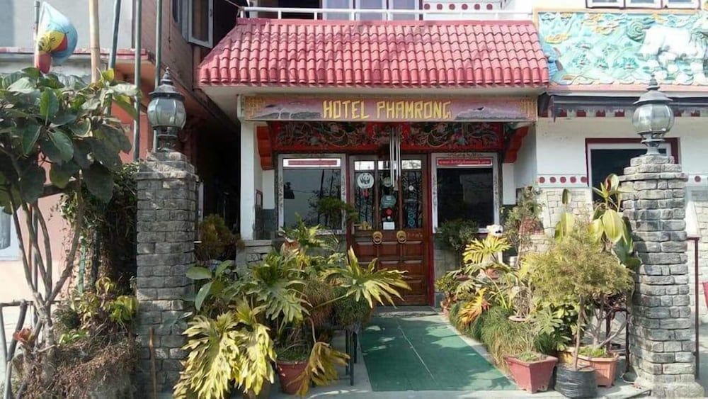 Hotel Phamrong Retreat - Hotel exterior and amenities