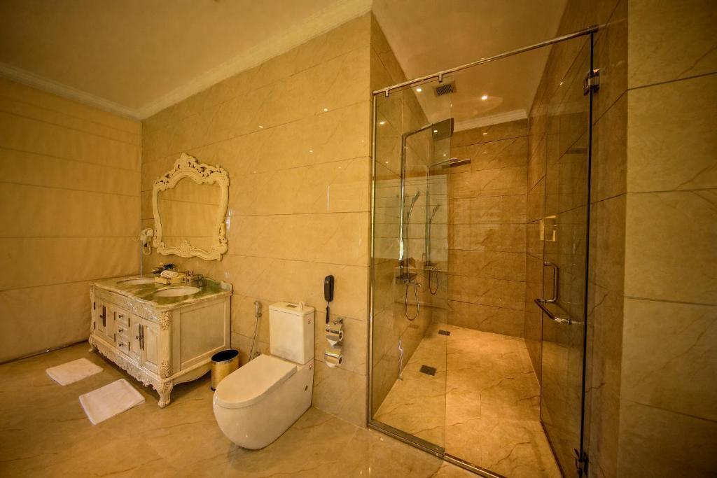 The Golden Crown Hotel