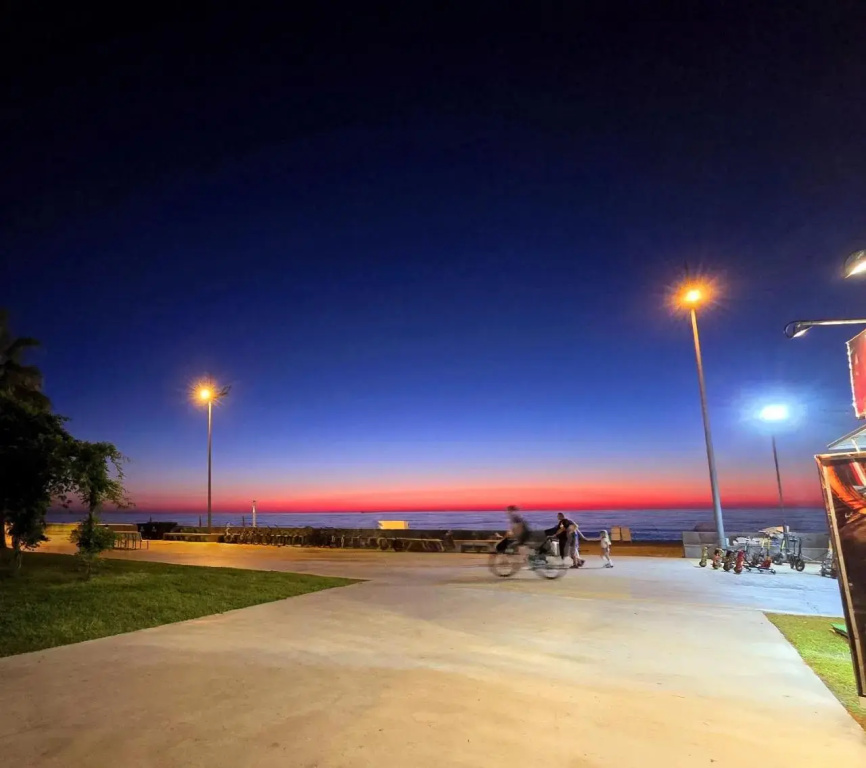 ASHTAL beach HOTEL 17\04
