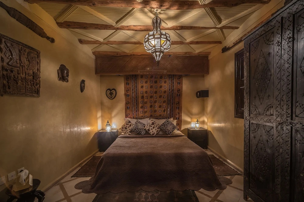 Double Junior Suite with balcony and with mountain view (full double bed)