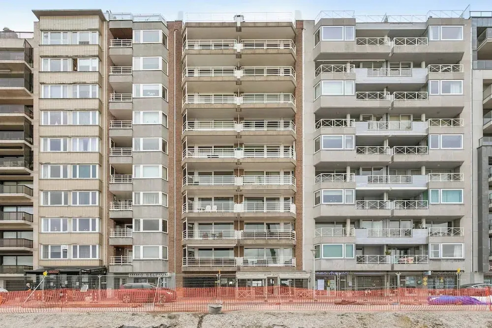 Flat in Blankenberge With Marina Views