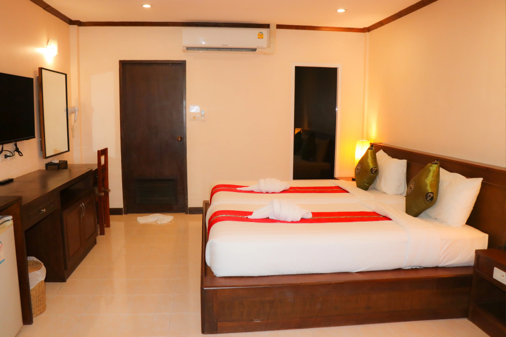 Отель Andaman Seaside Resort в Пхукет (город)
