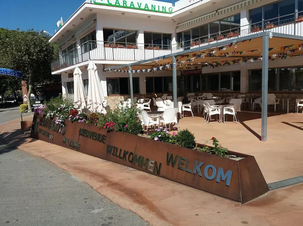Bungalow in Calella Near Sea & Mountains