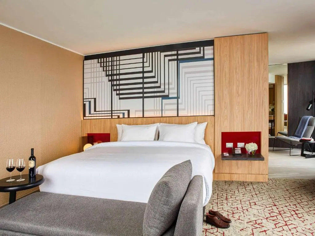 Double Junior Suite (full double bed)