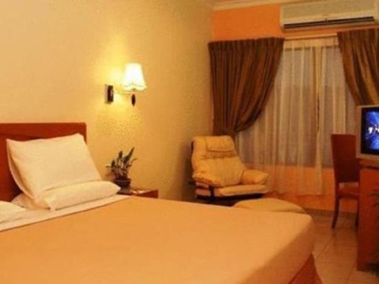 Megah D'Aru Hotel
