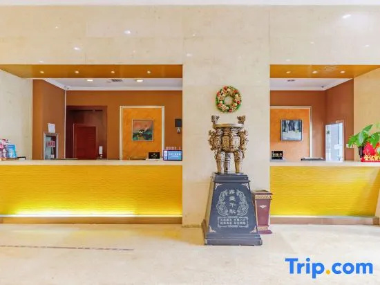 Lobby & Reception