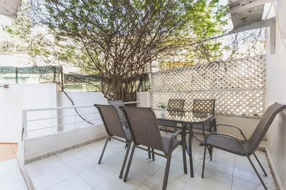 Charmant Appartement au Cœur d'Hydra