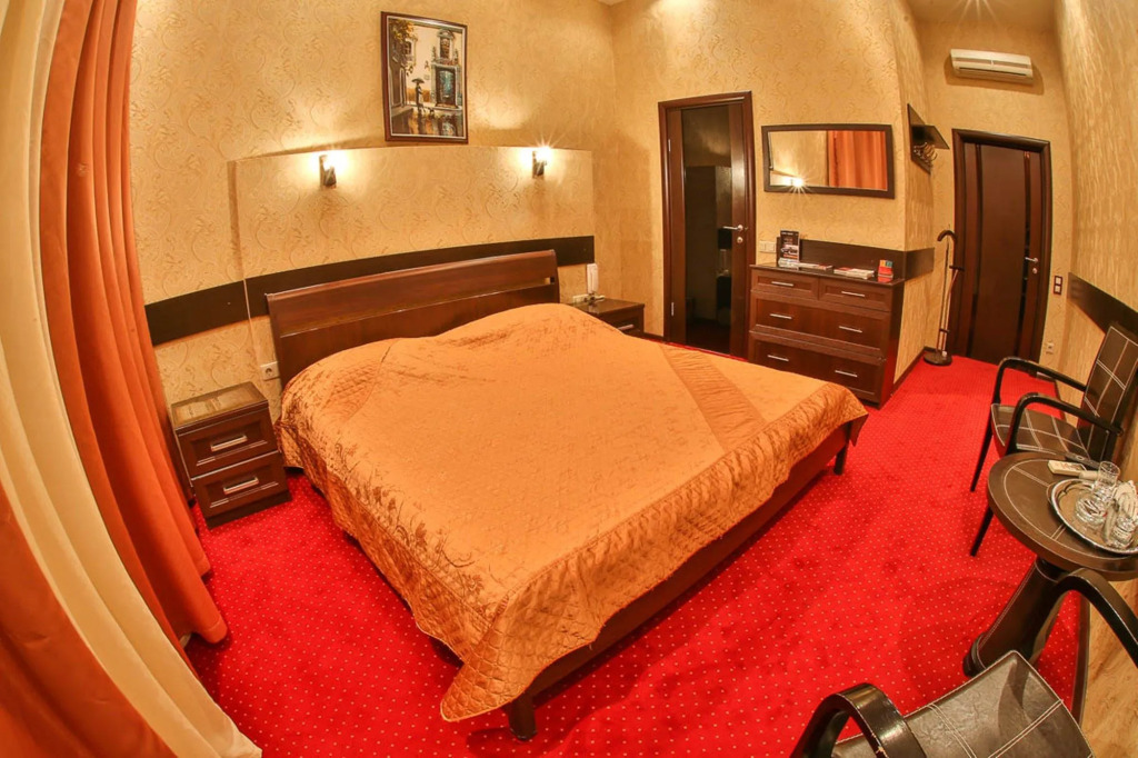 Alex Hotel On Marata 22