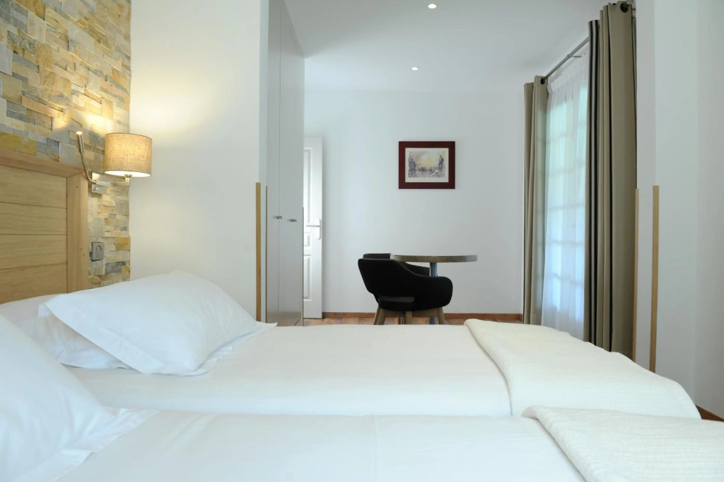 Hôtel Argi Eder — 4