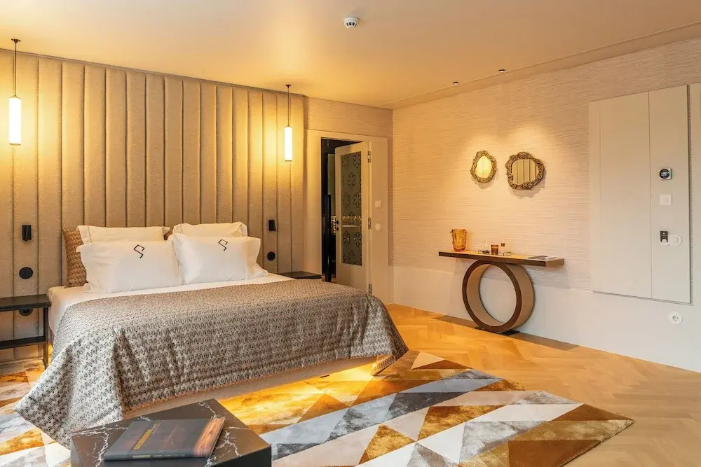 Superior room