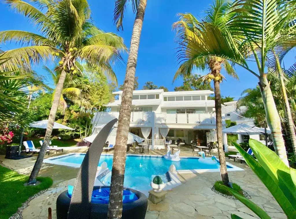Beach & Waterfront