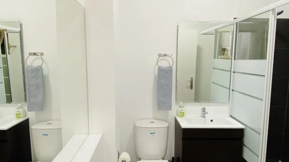 2 Bedrooms Apartment beachfront