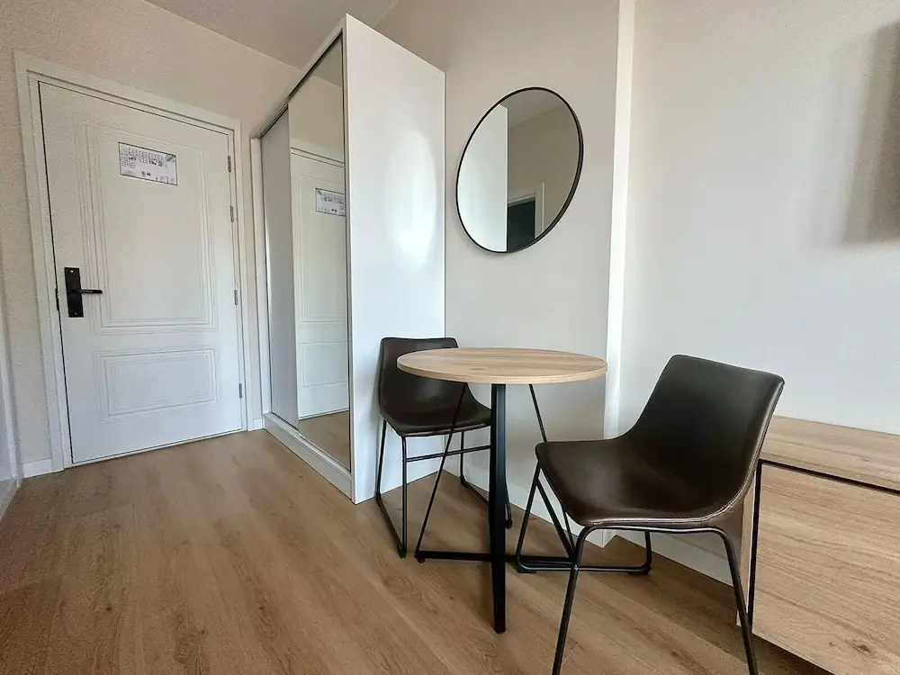 Comfort room