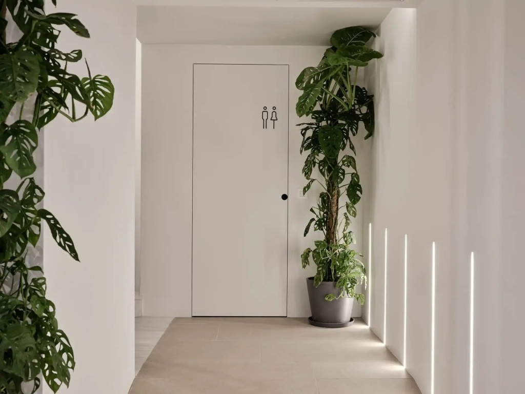 Bond Smart Living Suites — фото