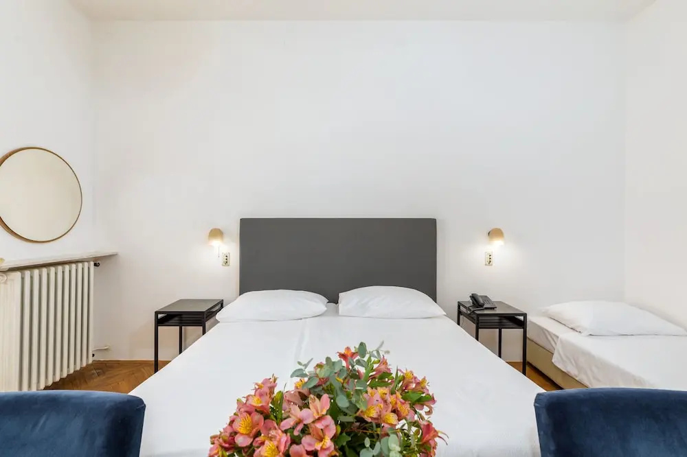 Standard Double room with balcony and with sea view (full double bed)
