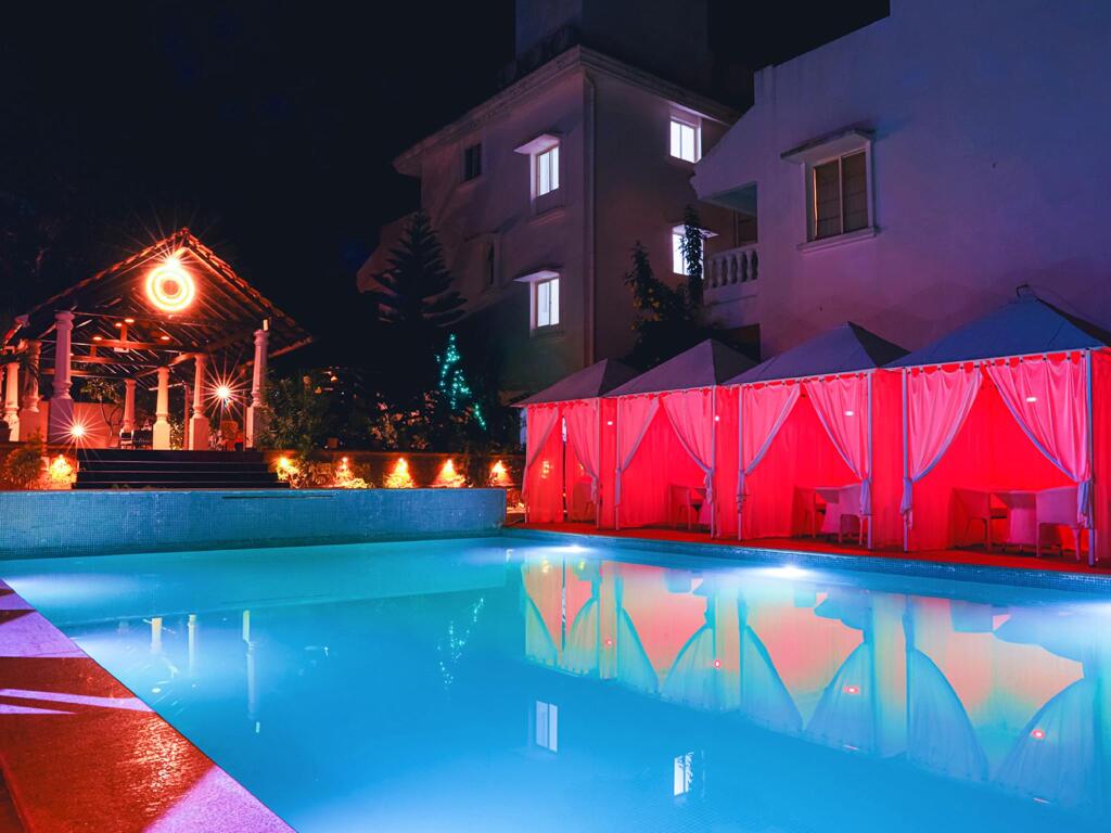 Casa Ahaana Resort