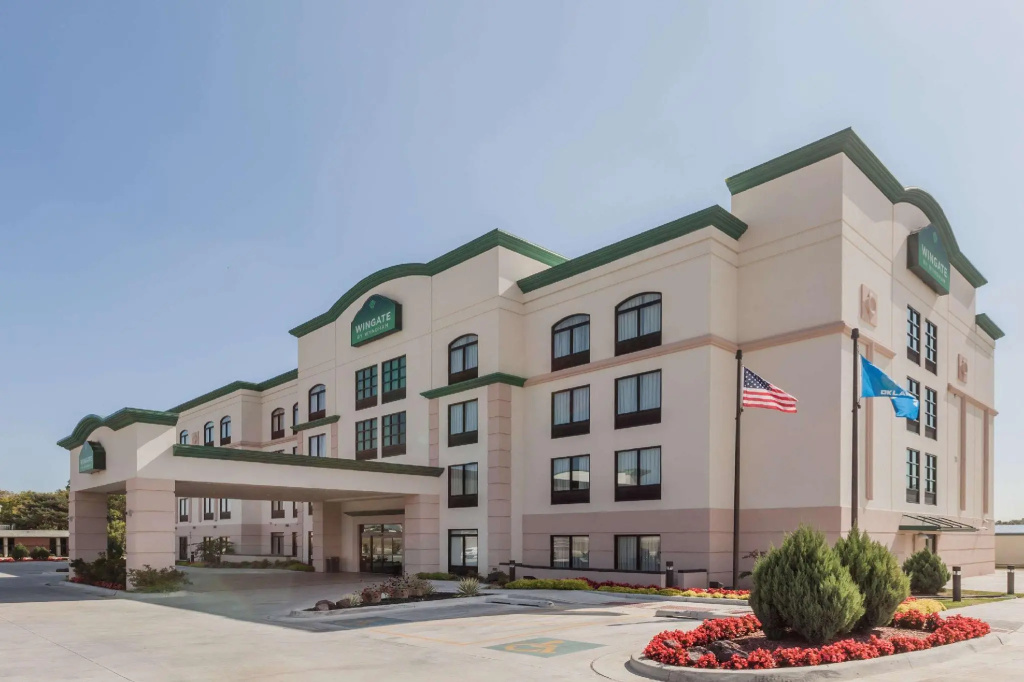 La Quinta Inn & Suites by Wyndham Tulsa Midtown Hotel - Chambres
