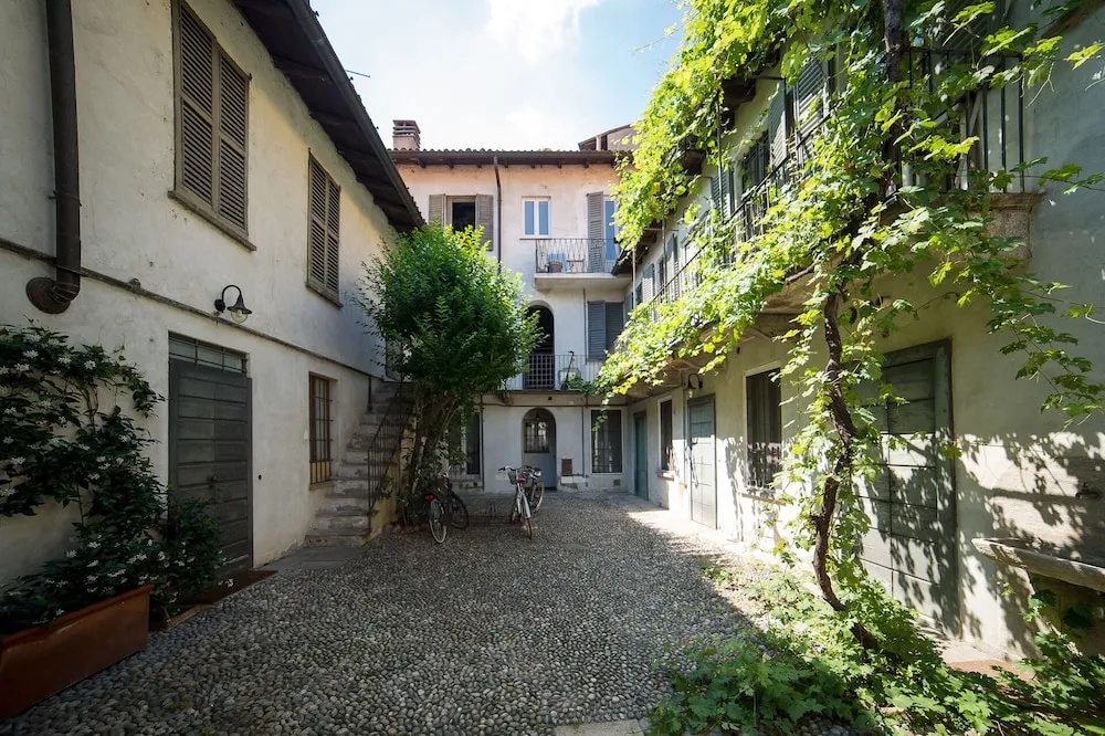 HbHall - Navigli 2 Apartment