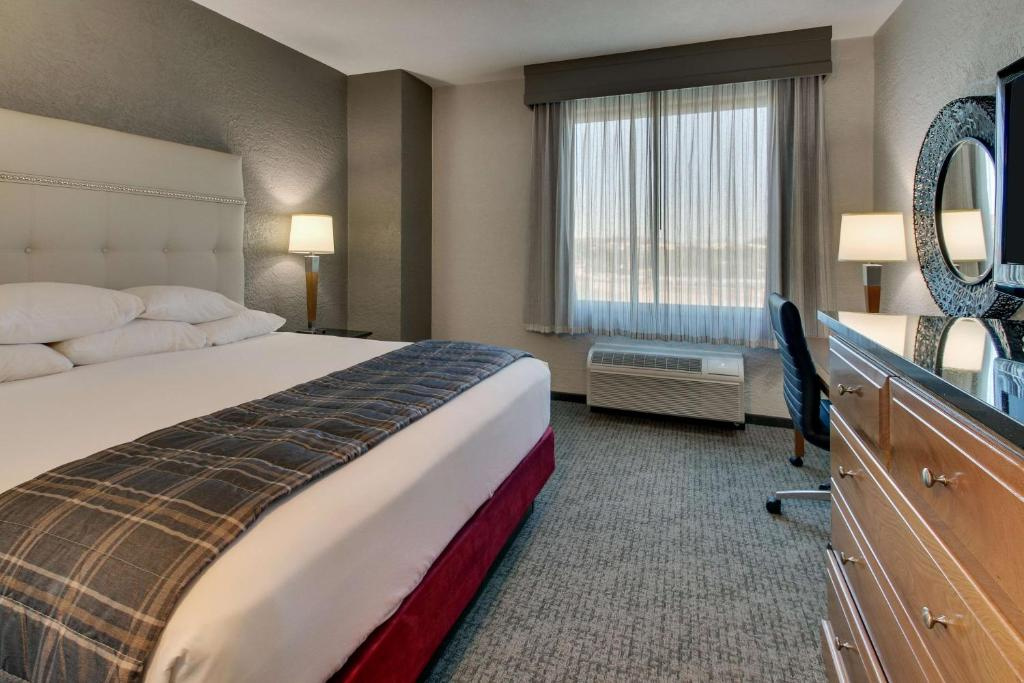 Drury Inn & Suites Phoenix Happy Valley - Chambres