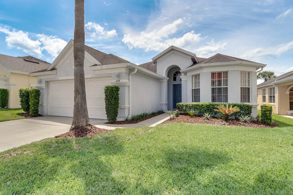 CP453TC - 4 beds pool home with game room, Davenport, US