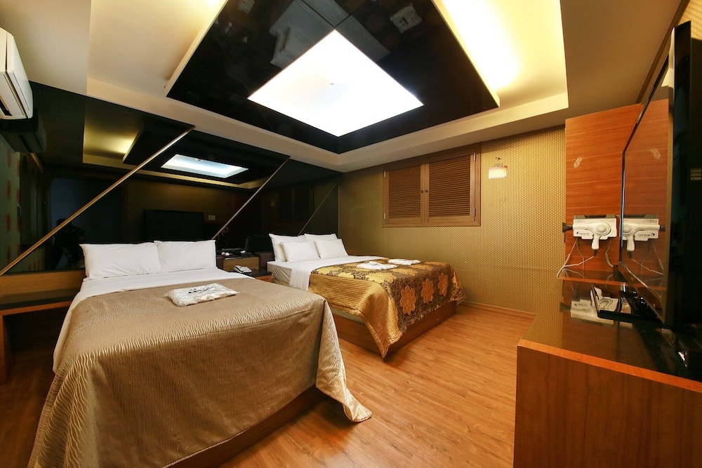 Guri Zenith — 4