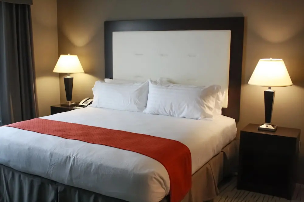 Holiday Inn Hotel & Suites Davenport by IHG - Chambres