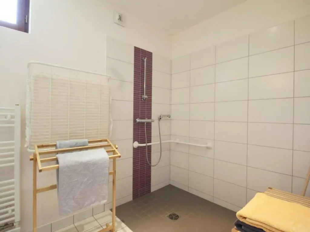 Afficher la photo 7 — Gîte Juvigny-Sous-Andaine, 6 pièces, 12 personnes - FR-1-497-18