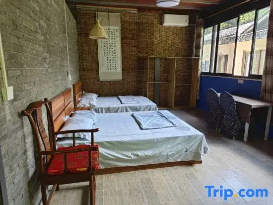 Standard Quadruple room with mountain view