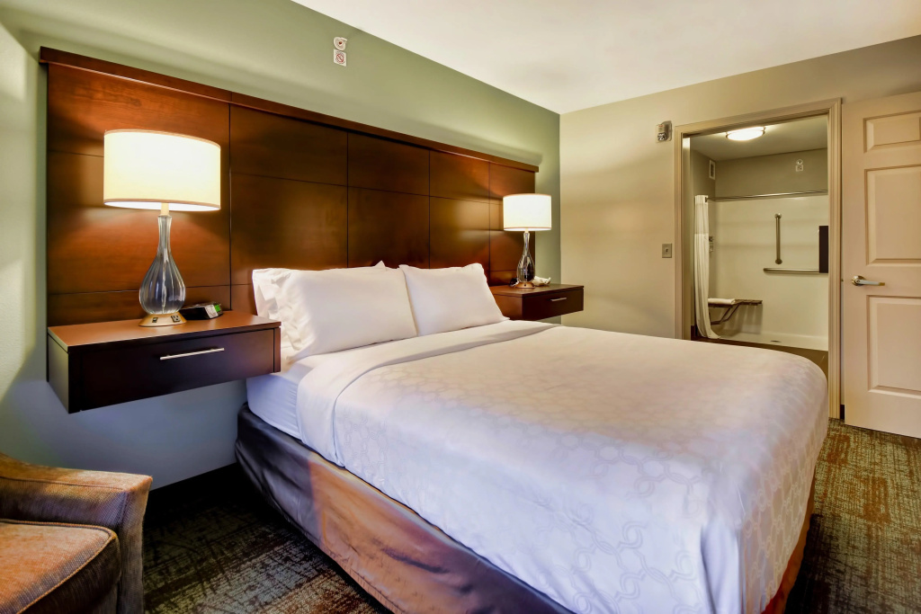 Staybridge Suites Middleton Madison-West by IHG - фото 36