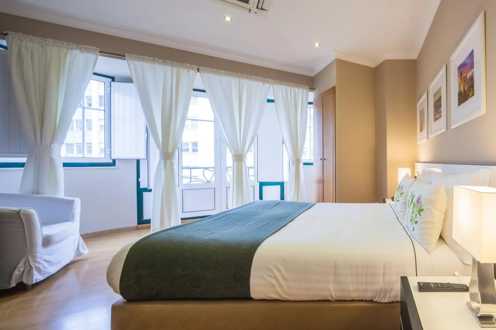 Superior Double room (full double bed)