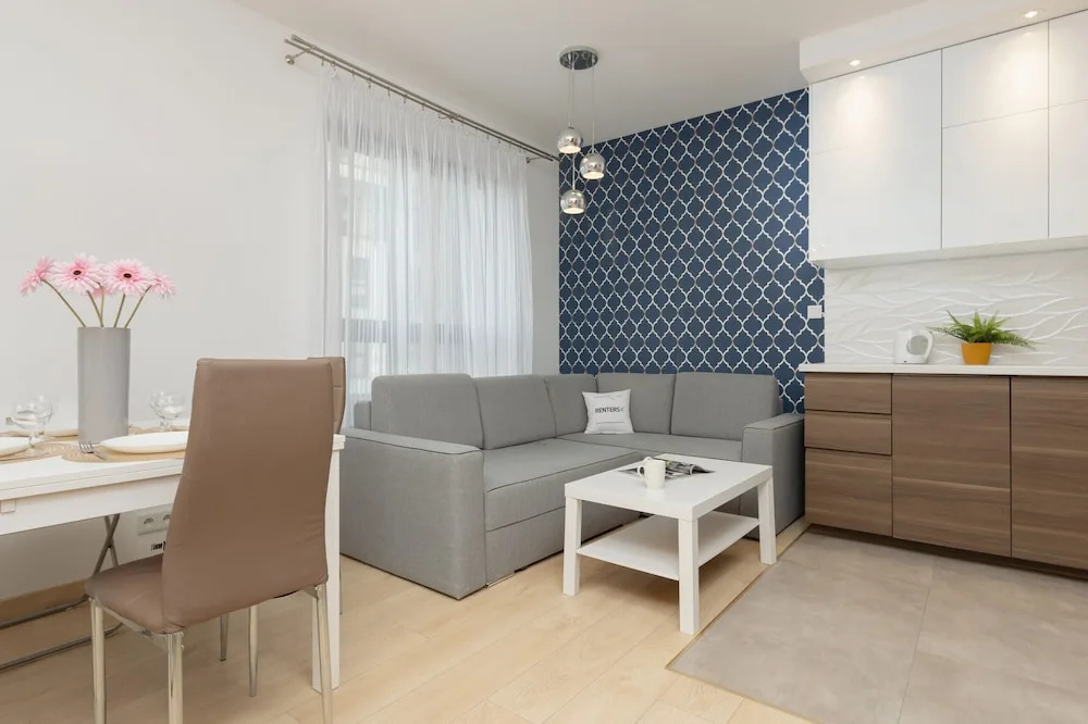 Metro Płocka Apartment Warsaw by Renters