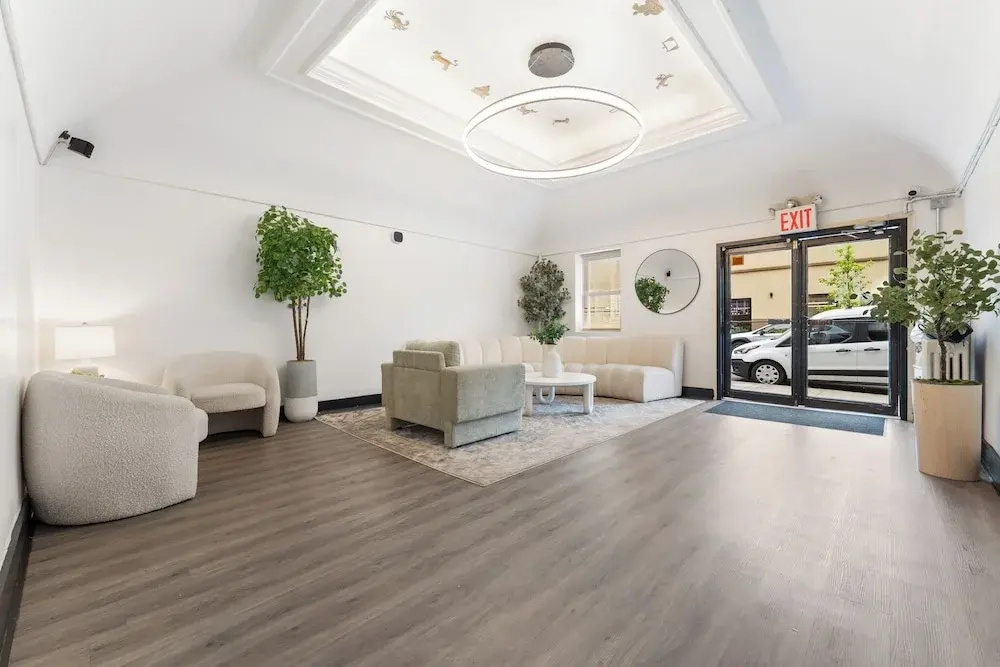 Bay Ridge ApartHotel