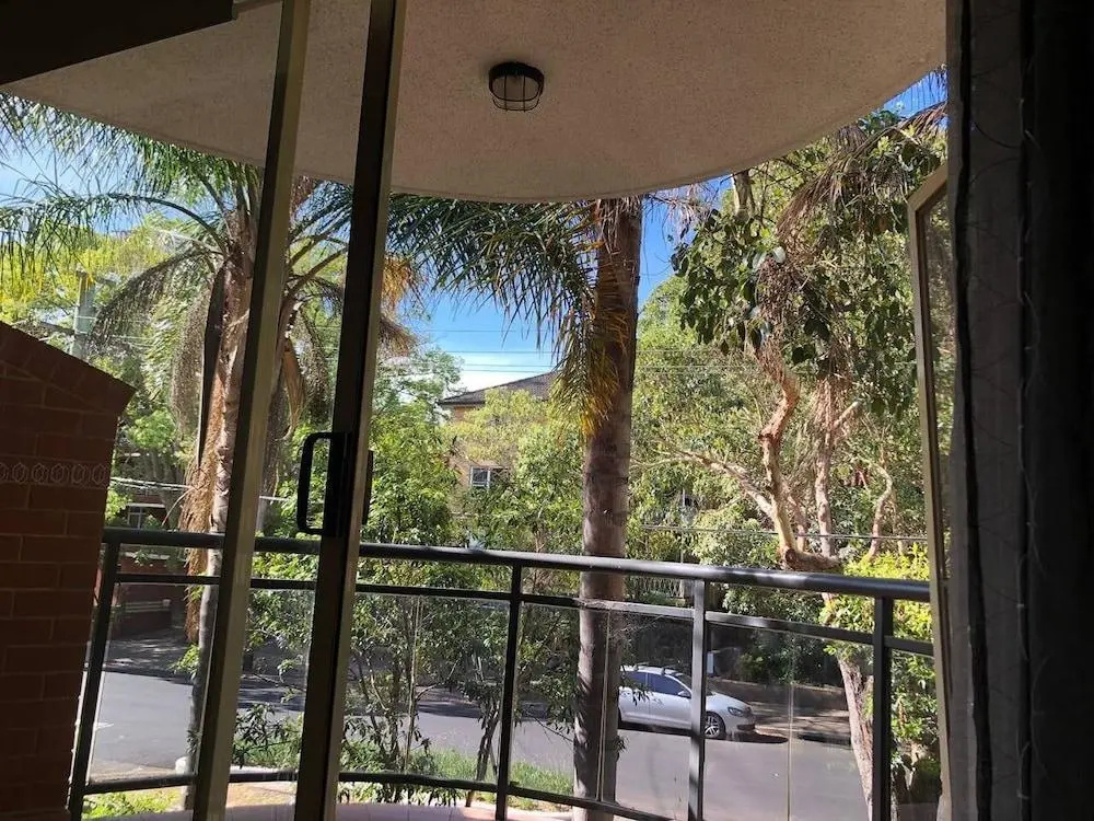 Escape to Strathfield for 8 guests