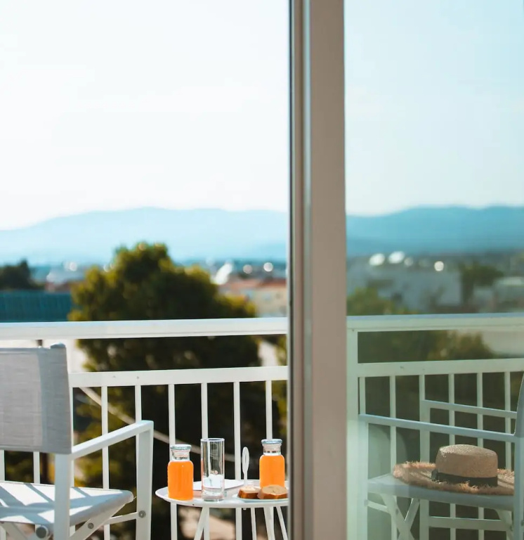 Standard Double room with balcony (twin beds)