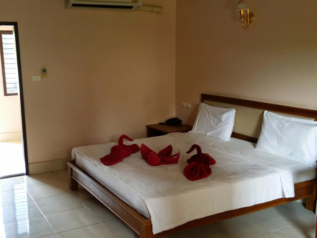 Standard Double room (full double bed)