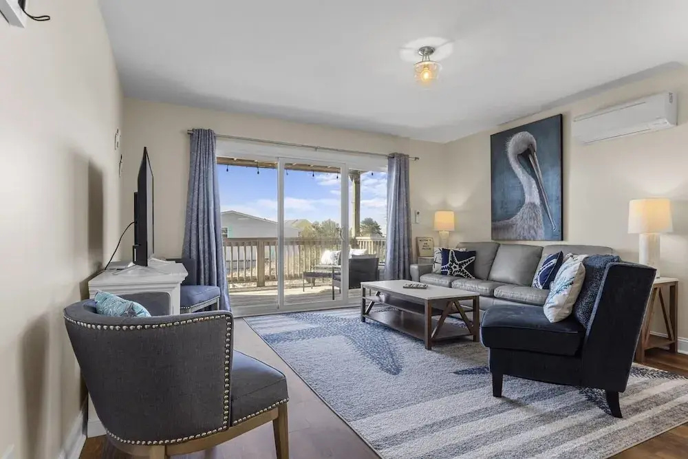 The Salty Pelican 2 Bedroom Townhouse by RedAwning