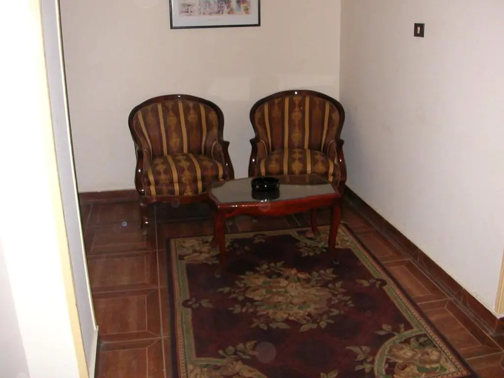 Economy room