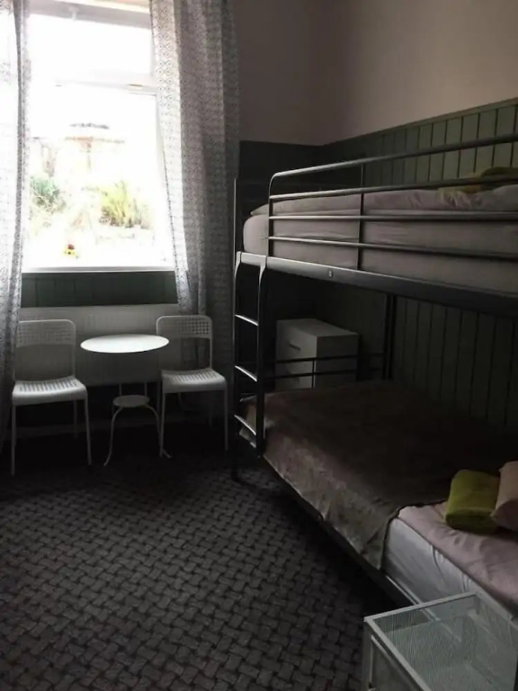 Economy room