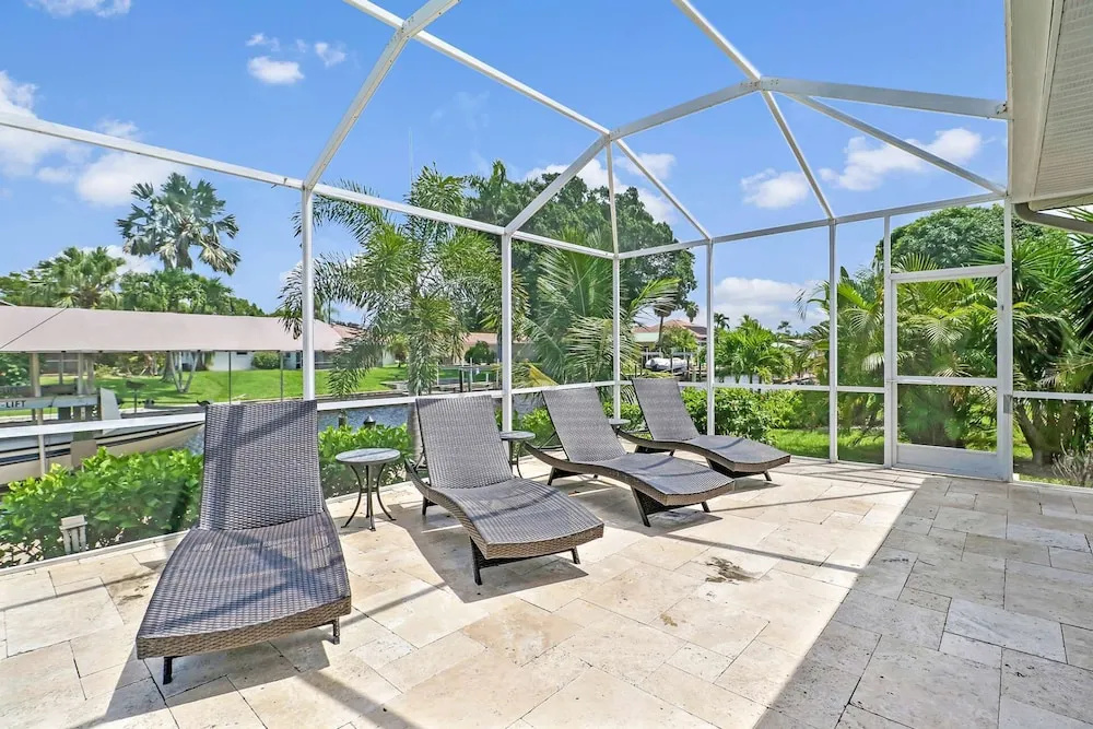 833 Monticello Ct